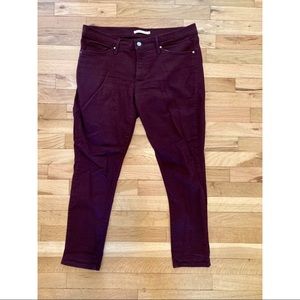 Levi’s maroon jeans